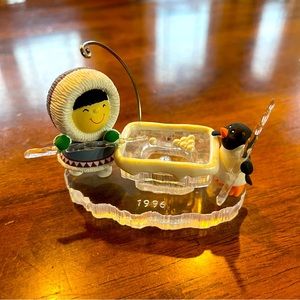 Vintage Hallmark 1996 Frosty Friends ornament